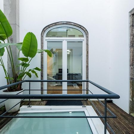 Ponta Delgada Flats - Host & Chill Apartment ภายนอก รูปภาพ